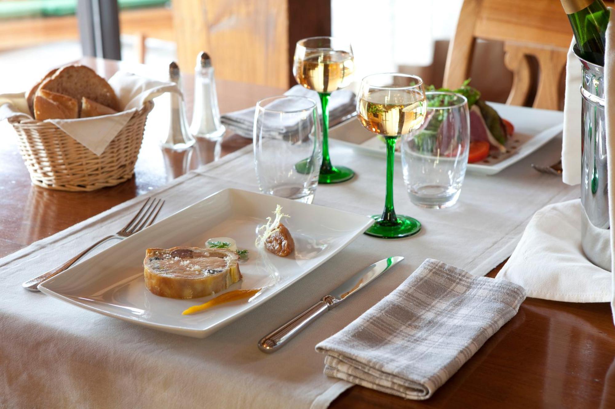Logis Hotel Le Parc & Spa Saint-Hippolyte  Εξωτερικό φωτογραφία