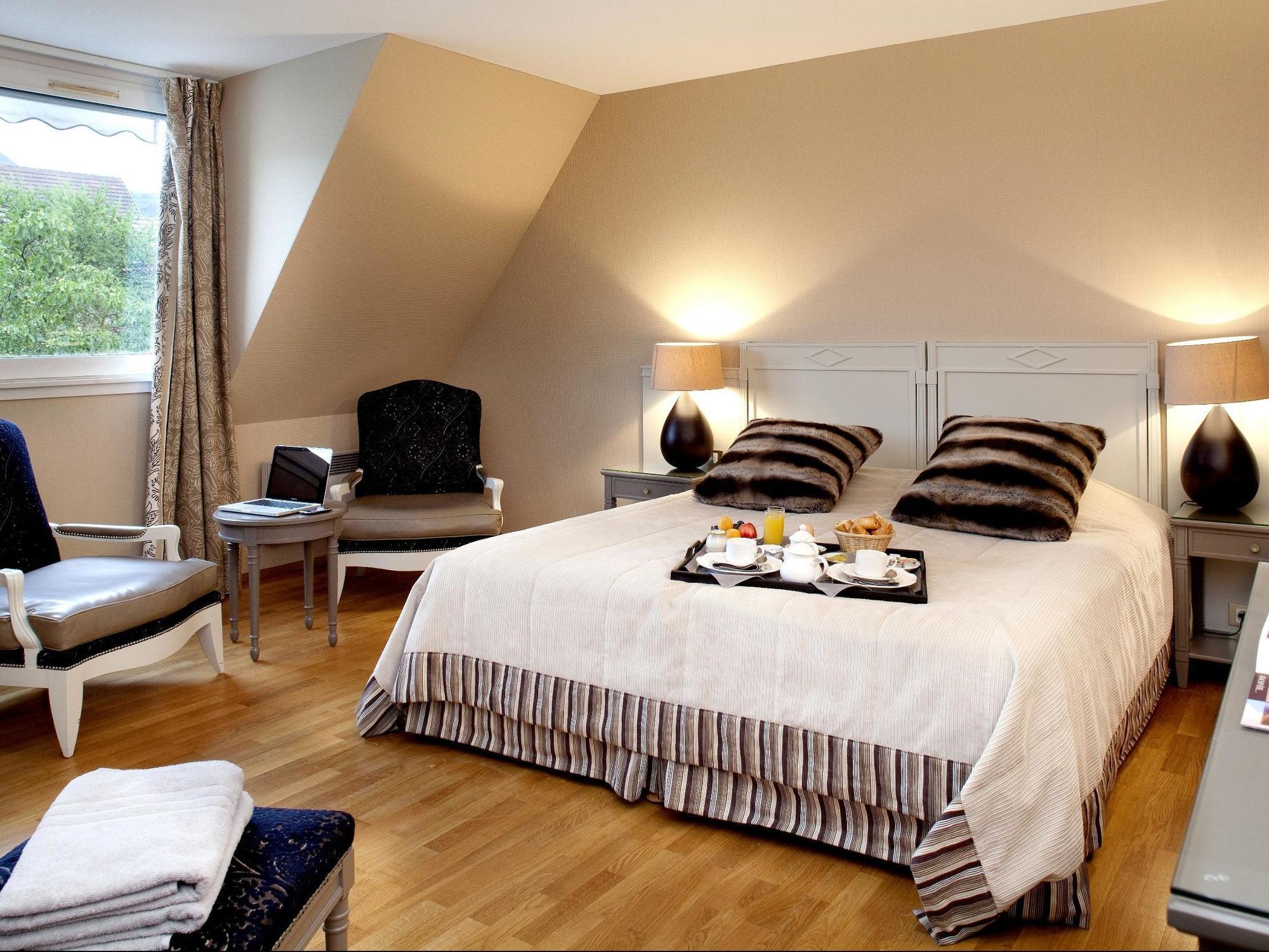 Logis Hotel Le Parc & Spa Saint-Hippolyte  Εξωτερικό φωτογραφία